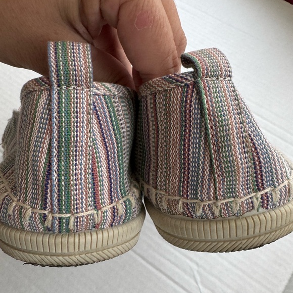 ROCKET DOG SLIP ON STRIPED-FAUX ESPADRILLE. EXCELLENT CONDITION. - Picture 7 of 16